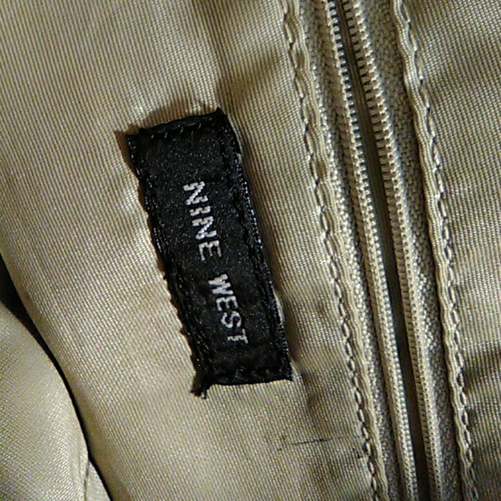 Purse - Picture 3 of 3